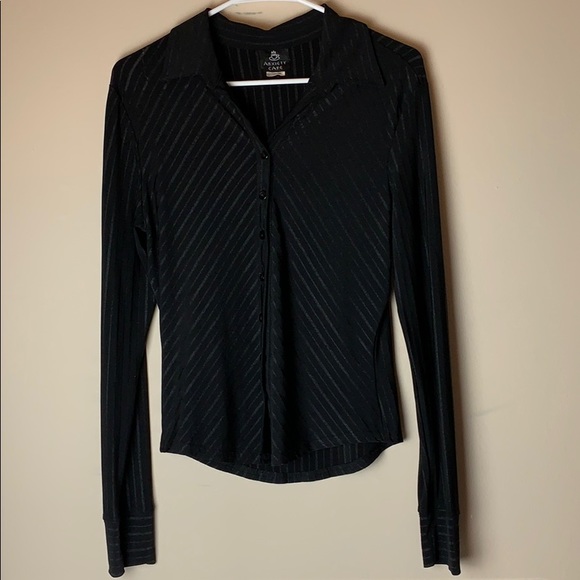Black long sleeved Shirt - Picture 2 of 4